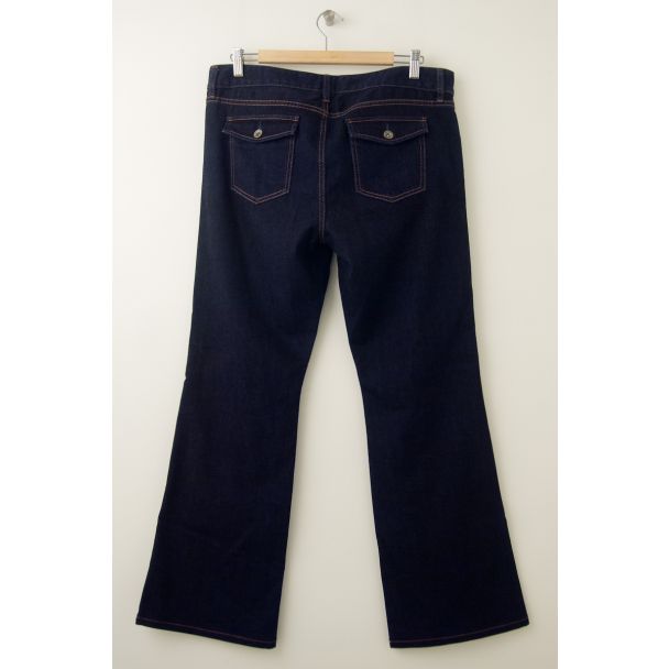 NEW Banana Republic Boot Jeans in Indigo 