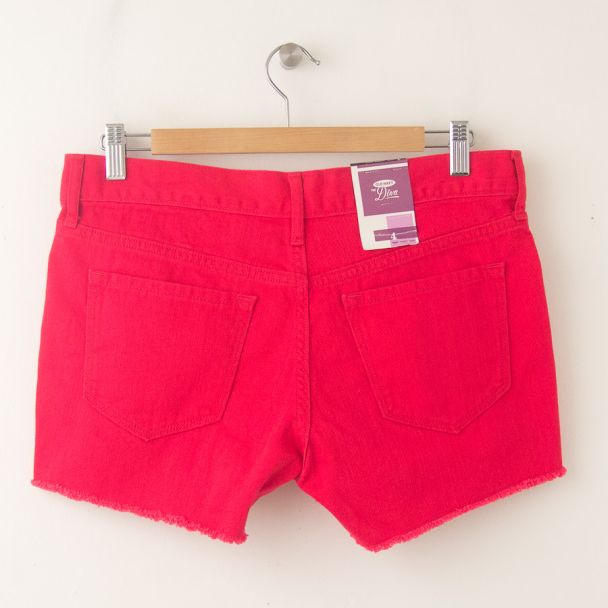 NEW Old Navy The Diva Cut-Off Denim Shorts 3.5" in Apple of My Eye (back)