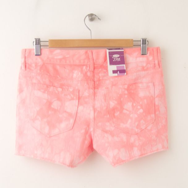 NEW Old Navy The Diva Cut-Off Denim Shorts 3.5" in Warm Tie Dye (back)