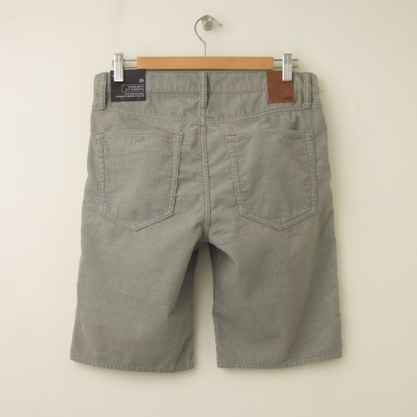 NEW Gap 1969 Straight Fit Corduroy Shorts in Grey (back)