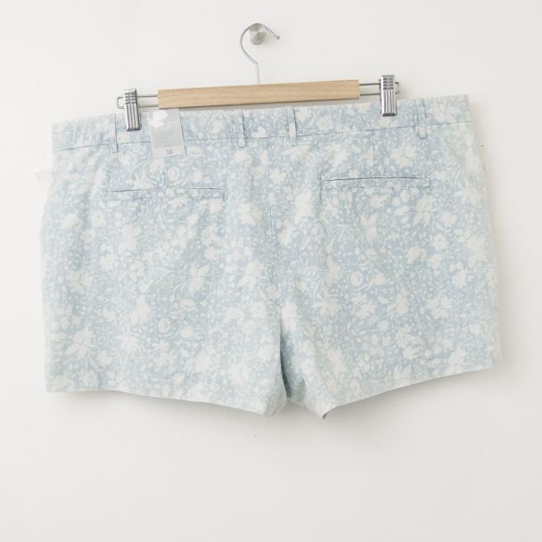 NEW Gap Sunkissed Floral Chambray Short Shorts in Light Chambray (back)