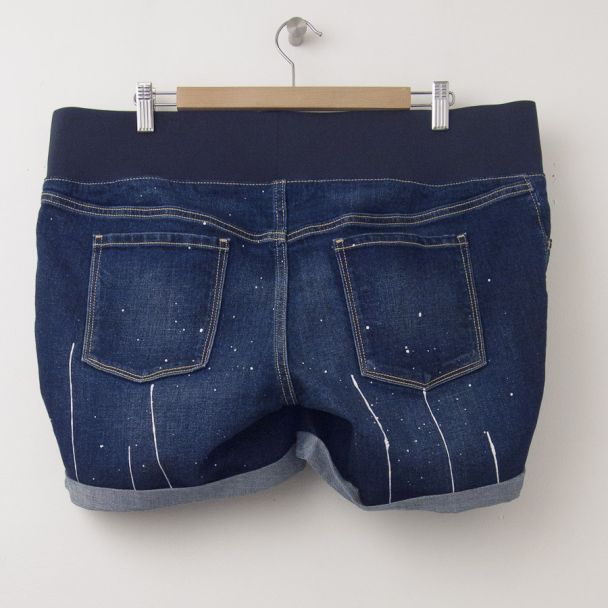 NEW Old Navy Demi-Panel Paint-Splatter Denim Maternity Shorts in Paint 