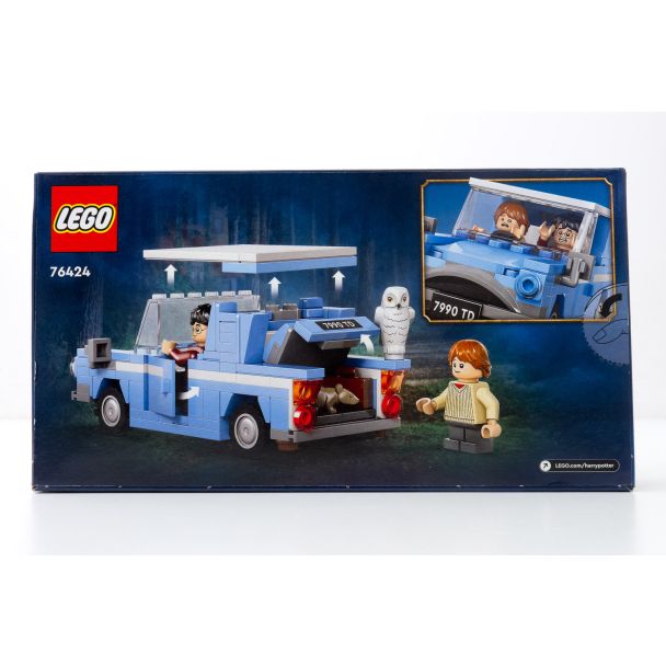 LEGO Harry Potter Flying Ford Anglia #76424